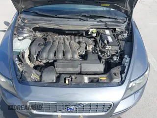 2007 Volvo S40 2.4L with VIN YV1MS390X72262259, listed as a IAAI auction lot 42092033 with 103,153 mi miles. Bid and sale history available at carsss.com. Image 10.