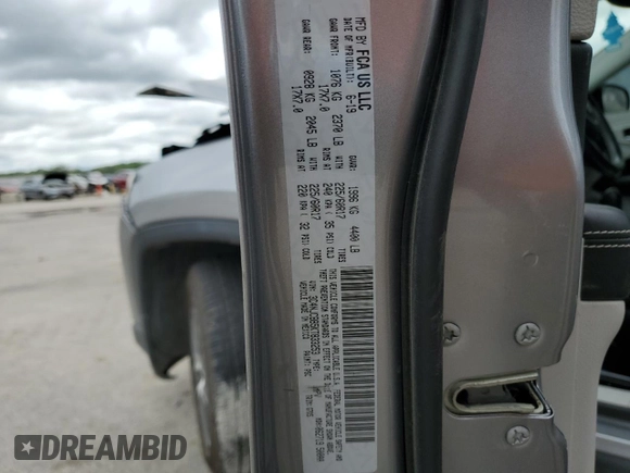 2019 Jeep Compass Latitude z VIN 3C4NJCBB5KT833253, wystawiony jako Copart lot #55097005 z przebiegiem 42 813 mil mil oraz Szkoda całkowita • Salvage title. Historia ofert i sprzedaży dostępna na DreamBid. Obrazek 13.