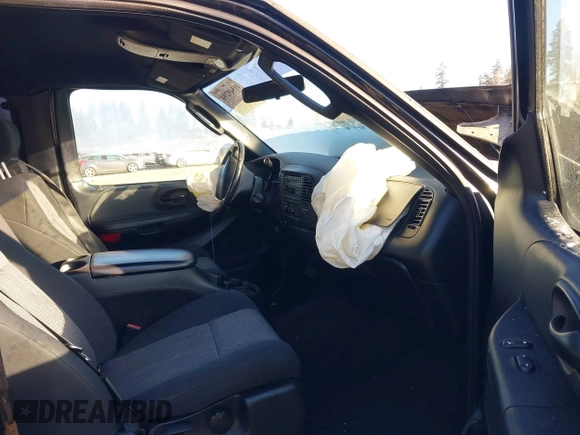 2003 Ford F-150 XL with VIN 1FTRX17L33NA60161, listed as a IAAI auction lot 41549294 with 1 mi miles. Bid and sale history available at carsss.com. Image 5.