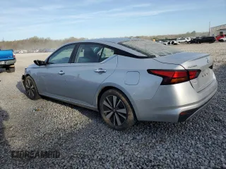 2021 Nissan Altima 2.5 SV with VIN 1N4BL4DV5MN363759, listed as a Copart auction lot 49438585 with 111,683 mi miles and Salvage Title. Bid and sale history available at carsss.com. Image 2.