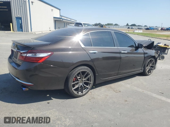 2016 Honda Accord Sport z VIN 1HGCR2F55GA177912, wystawiony jako Copart lot #59403025 z przebiegiem 115 325 mil mil oraz Szkoda całkowita • Salvage title. Historia ofert i sprzedaży dostępna na DreamBid. Obrazek 3.