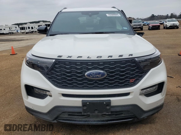 2024 Ford Explorer ST with VIN 1FM5K8GCXRGA12283, listed as a Copart auction lot 42948895 with Not Provided miles and Salvage Title. Bid and sale history available at carsss.com. Image 13.