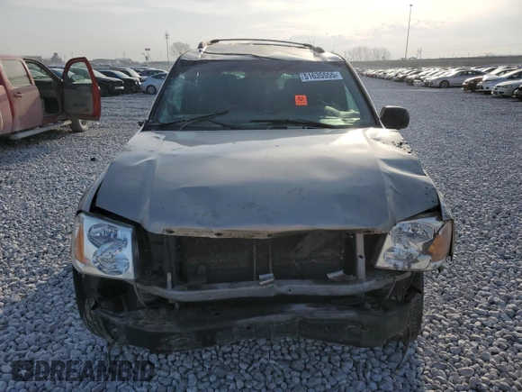 2002 GMC Envoy SLT with VIN 1GKDS13S322259625, listed as a Copart auction lot 51635555 with 0 mi miles and Clean Title. Bid and sale history available at carsss.com. Image 5.