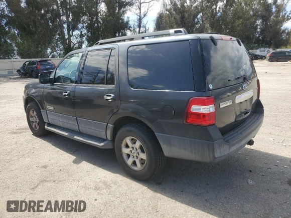 2007 Ford Expedition XLT with VIN 1FMFU15527LA55577, listed as a Copart auction lot 52045385 with 102,401 mi miles and Clean title. Bid and sale history available at DreamBid. Image 2.