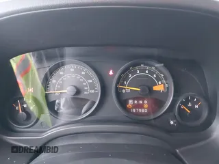 2015 Jeep Patriot Latitude с VIN 1C4NJRFBXFD183487, выставлен на аукционе IAAI как лот 41252110 с пробегом 197 980 миль миль и . История ставок и продаж доступна на DreamBid. Изображение 7.