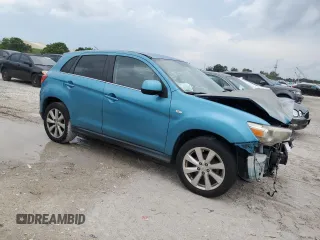 2014 Mitsubishi Outlander SE z VIN 4A4AP4AU2EE020696, wystawiony jako Copart lot #59438435 z przebiegiem Nie podano mil oraz Szkoda całkowita • Salvage title. Historia ofert i sprzedaży dostępna na DreamBid. Obrazek 4.