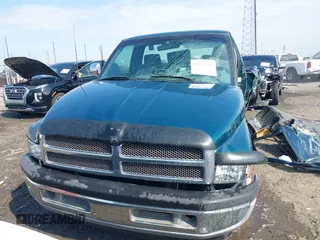 1997 Dodge 1500 z VIN 1B7HC16Y3VJ528095, wystawiony jako IAAI lot #42021646 z przebiegiem 205 375 mil mil oraz . Historia ofert i sprzedaży dostępna na DreamBid. Obrazek 12.