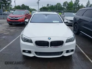 2014 BMW 5 Series 535d z VIN WBAXA5C53ED690727, wystawiony jako IAAI lot #42344800 z przebiegiem 128 153 mil mil oraz . Historia ofert i sprzedaży dostępna na DreamBid. Obrazek 12.