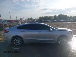 2017 Ford Fusion SE z VIN 3FA6P0HD4HR118826, wystawiony jako IAAI lot #40743513 z przebiegiem 130 038 mil mil oraz . Historia ofert i sprzedaży dostępna na DreamBid. Obrazek 13.