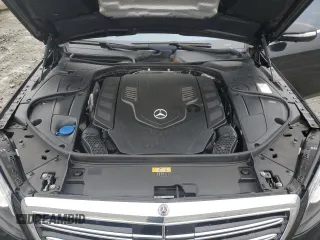 2018 Mercedes-Benz S 560 z VIN WDDUG8DB6JA373973, wystawiony jako Copart lot #58555605 z przebiegiem Nie podano mil oraz Szkody całkowita. Historia ofert i sprzedaży dostępna na DreamBid. Obrazek 11.