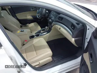 2017 Acura ILX with VIN 19UDE2F3XHA008520, listed as a IAAI auction lot 42062679 with 93,703 mi miles and . Bid and sale history available at carsss.com. Image 5.