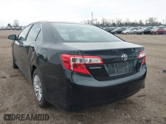 2012 Toyota Camry L with VIN 4T1BF1FK0CU520424, listed as a IAAI auction lot 41903916 with 158,001 mi miles. Bid and sale history available at carsss.com. Image 3.