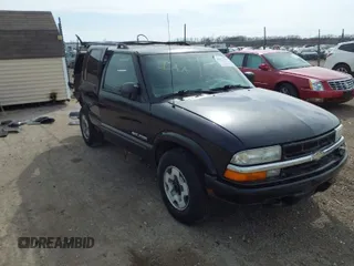 2004 Chevrolet Blazer LS z VIN 1GNDT13X54K169505, wystawiony jako IAAI lot #41827199 z przebiegiem 133 919 mil mil oraz . Historia ofert i sprzedaży dostępna na DreamBid. Obrazek 1.