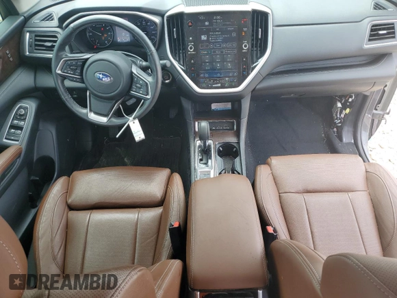 2023 Subaru Ascent Touring с VIN 4S4WMAWD7P3421717, выставлен на аукционе Copart как лот 55840935 с пробегом 24 051 миль миль и Списание • Salvage title. История ставок и продаж доступна на DreamBid. Изображение 8.