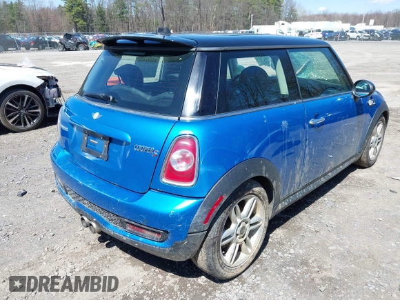 2011 MINI Hardtop S with VIN WMWSV3C57BTY24448, listed as a IAAI auction lot 42078399 with 166,033 mi miles and . Bid and sale history available at DreamBid. Image 4.
