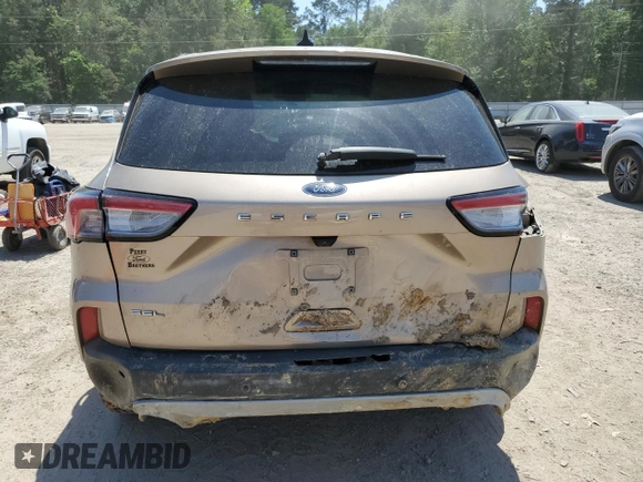 2021 Ford Escape SEL z VIN 1FMCU0H63MUB08827, wystawiony jako Copart lot #53535125 z przebiegiem Nie podano mil oraz Szkoda całkowita • Salvage title. Historia ofert i sprzedaży dostępna na DreamBid. Obrazek 6.