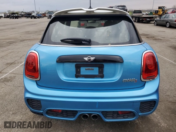 2016 MINI Hardtop 4 Door S z VIN WMWXU3C51G2D29333, wystawiony jako Copart lot #52899195 z przebiegiem 79 860 mil mil oraz Szkoda całkowita • Salvage title. Historia ofert i sprzedaży dostępna na DreamBid. Obrazek 6.