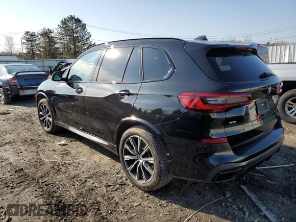 2020 BMW X5 M50i with VIN 5UXJU4C0XLLE46091, listed as a Copart auction lot 44954093 with 39,468 mi miles. Bid and sale history available at carsss.com. Image 2.