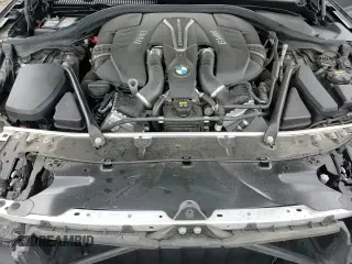 2019 BMW 5 Series M550i xDrive с VIN WBAJB9C59KB288194, выставлен на аукционе Copart как лот 87253445 с пробегом 40 664 миль миль и Списание • Salvage title. История ставок и продаж доступна на DreamBid. Изображение 13.