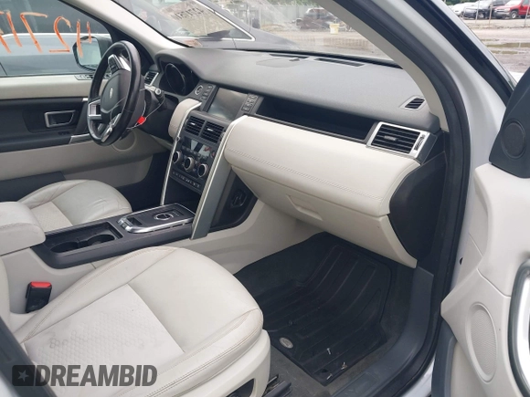 2018 Land Rover Discovery Sport SE z VIN SALCP2RX4JH745057, wystawiony jako IAAI lot #42717510 z przebiegiem 108 236 mil mil oraz . Historia ofert i sprzedaży dostępna na DreamBid. Obrazek 5.