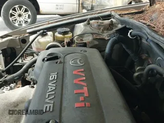 2005 Toyota Camry LE z VIN 4T1BE30K65U993304, wystawiony jako IAAI lot #42201219 z przebiegiem 171 972 mil mil oraz . Historia ofert i sprzedaży dostępna na DreamBid. Obrazek 12.