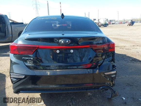 2020 Kia Forte LXS z VIN 3KPF24AD6LE147268, wystawiony jako IAAI lot #41972155 z przebiegiem 99 324 mil mil oraz . Historia ofert i sprzedaży dostępna na DreamBid. Obrazek 17.