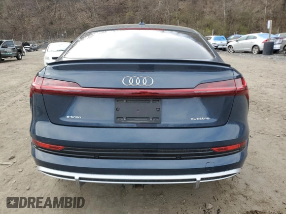 2021 Audi e-tron Sportback Prestige z VIN WA13AAGE0MB019623, wystawiony jako Copart lot #49598914 z przebiegiem 20 856 mil mil oraz . Historia ofert i sprzedaży dostępna na DreamBid. Obrazek 6.