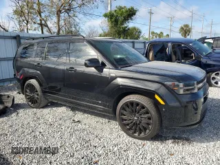 2024 Hyundai Santa Fe Calligraphy with VIN 5NMP54GL2RH041587, listed as a Copart auction lot 44824095 with 9,894 mi miles and Non repairable. Bid and sale history available at DreamBid. Image 4.