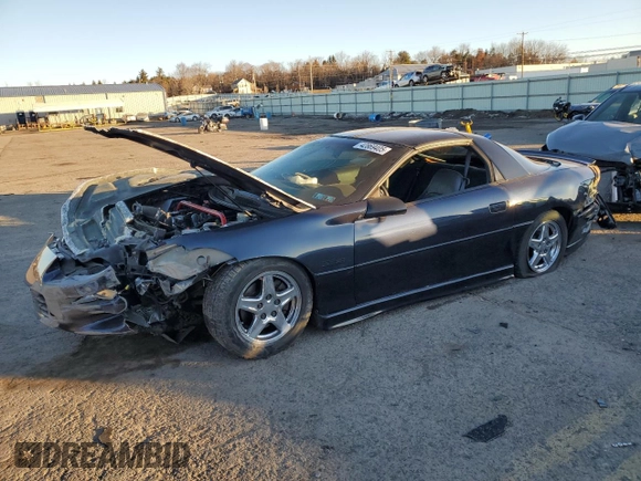 1999 Chevrolet Camaro Z28 z VIN 2G1FP22G2X2123246, wystawiony jako Copart lot #42869405 z przebiegiem 126 792 mil mil oraz Szkoda całkowita • Salvage title. Historia ofert i sprzedaży dostępna na DreamBid. Obrazek 1.