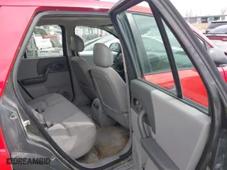 2003 Saturn VUE with VIN 5GZCZ33D13S857230, listed as a IAAI auction lot 41657933 with 192,092 mi miles. Bid and sale history available at carsss.com. Image 8.