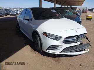 2021 Mercedes-Benz A 35 AMG z VIN W1K3G5BB9MJ321173, wystawiony jako IAAI lot #41743895 z przebiegiem 52 247 mil mil oraz . Historia ofert i sprzedaży dostępna na DreamBid. Obrazek 1.