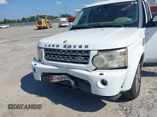 2011 Land Rover LR4 HSE z VIN SALAG2D49BA554300, wystawiony jako IAAI lot #42548567 z przebiegiem 188 344 mil mil oraz . Historia ofert i sprzedaży dostępna na DreamBid. Obrazek 6.