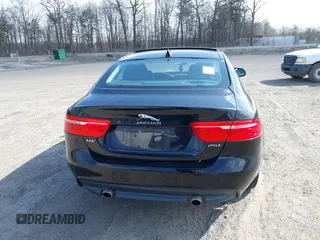 2019 Jaguar XE 25t with VIN SAJAR4FX2KCP52632, listed as a IAAI auction lot 41585317 with 1 mi miles. Bid and sale history available at carsss.com. Image 15.