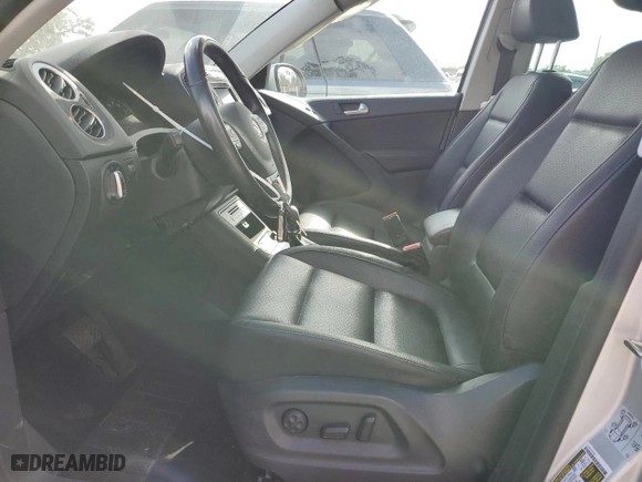 2017 Volkswagen Tiguan Wolfsburg Edition with VIN WVGSV7AX9HW505201, listed as a Copart auction lot 40199474 with 49,278 mi miles and Salvage Title. Bid and sale history available at carsss.com. Image 7.