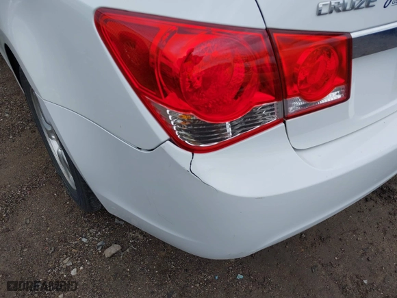 2011 Chevrolet Cruze LT w/1FL with VIN 1G1PE5S95B7261362, listed as a IAAI auction lot 41895718 with 163,626 mi miles. Bid and sale history available at carsss.com. Image 6.