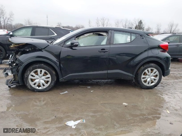 2019 Toyota C-HR XLE with VIN NMTKHMBXXKR080036, listed as a IAAI auction lot 41495660 with 77,608 mi miles. Bid and sale history available at carsss.com. Image 14.