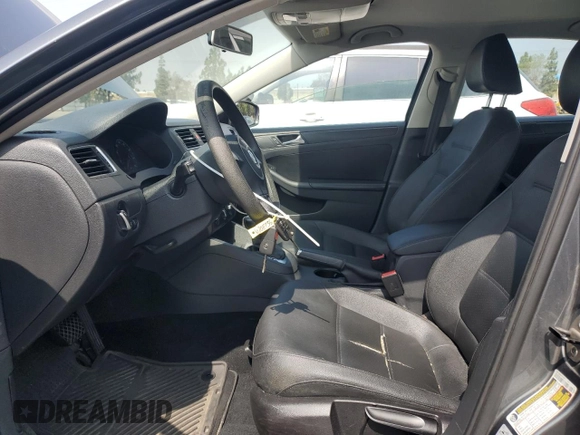 2011 Volkswagen Jetta SE with VIN 3VWDZ7AJ5BM308821, listed as a Copart auction lot 62011735 with 177,312 mi miles and Salvage title. Bid and sale history available at DreamBid. Image 7.