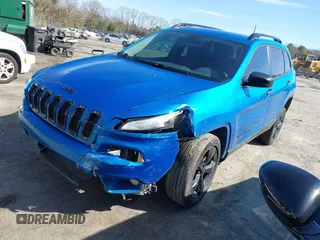 2017 Jeep Cherokee Sport z VIN 1C4PJLAB3HW643514, wystawiony jako IAAI lot #41596841 z przebiegiem 207 935 mil mil oraz . Historia ofert i sprzedaży dostępna na DreamBid. Obrazek 2.