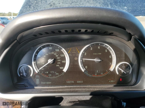 2015 BMW X5 xDrive35i with VIN 5UXKR0C50F0P16877, listed as a Copart auction lot 42285685 with 135,779 mi miles and Clean Title. Bid and sale history available at carsss.com. Image 9.