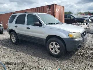 2005 Ford Escape XLS Value with VIN 1FMYU02Z85DA14324, listed as a Copart auction lot 73111164 with 212,118 mi miles and Salvage Title. Bid and sale history available at carsss.com. Image 4.