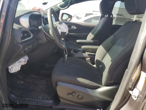 2022 Chrysler Pacifica Touring with VIN 2C4RC1FG3NR185330, listed as a Copart auction lot 77450844 with 23,599 mi miles and Salvage Title. Bid and sale history available at carsss.com. Image 7.