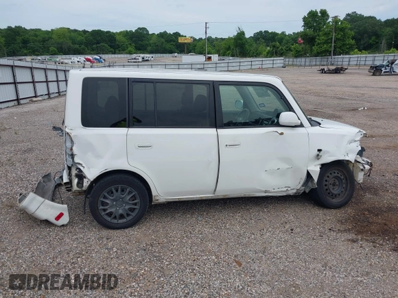 2005 Scion xB z VIN JTLKT324154018321, wystawiony jako IAAI lot #42189716 z przebiegiem 204 574 mil mil oraz . Historia ofert i sprzedaży dostępna na DreamBid. Obrazek 17.