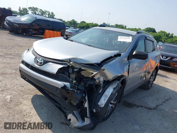 2017 Toyota RAV4 LE z VIN 2T3BFREVXHW641518, wystawiony jako IAAI lot #42306929 z przebiegiem 79 896 mil mil oraz . Historia ofert i sprzedaży dostępna na DreamBid. Obrazek 6.