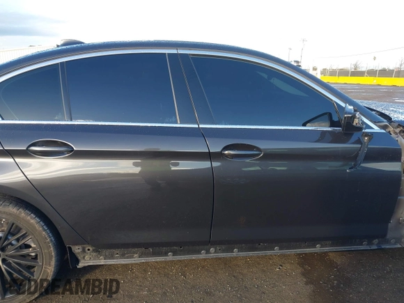 2023 BMW 5 Series 530e с VIN WBA13AG0XPCL14624, выставлен на аукционе IAAI как лот 41492586 с пробегом 45 455 миль миль и . История ставок и продаж доступна на DreamBid. Изображение 14.
