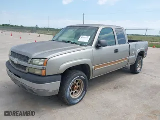 2003 Chevrolet Silverado 1500 LT with VIN 1GCEK19T23E244484, listed as a IAAI auction lot 42035731 with 363,892 mi miles. Bid and sale history available at carsss.com. Image 2.