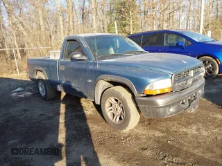 2002 Dodge Dakota with VIN 1B7FL16X92S663618, listed as a IAAI auction lot 41441241 with 314,122 mi miles and . Bid and sale history available at carsss.com. Image 1.