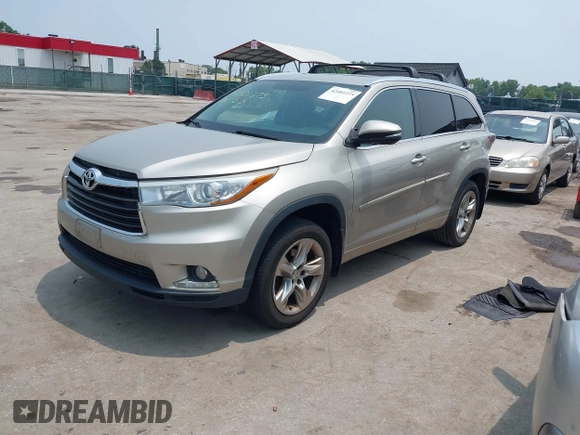 2015 Toyota Highlander Limited with VIN 5TDDKRFH0FS097834, listed as a IAAI auction lot 42401273 with 176,574 mi miles and . Bid and sale history available at DreamBid. Image 17.