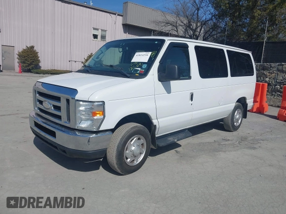 2014 Ford Econoline Passenger XL with VIN 1FBNE3BL2EDA77876, listed as a IAAI auction lot 41814216 with 127,691 mi miles. Bid and sale history available at carsss.com. Image 2.