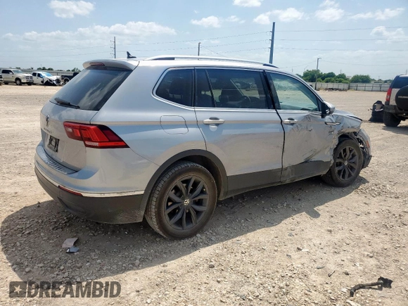 2022 Volkswagen Tiguan SE with VIN 3VV3B7AX5NM066514, listed as a Copart auction lot 61539025 with 141,315 mi miles and Clean title. Bid and sale history available at DreamBid. Image 3.