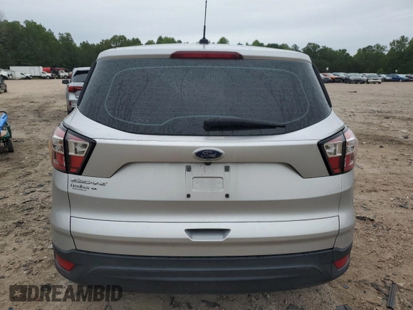 2017 Ford Escape S z VIN 1FMCU0F76HUD03788, wystawiony jako Copart lot #58534315 z przebiegiem 64 723 mil mil oraz Szkoda całkowita • Salvage title. Historia ofert i sprzedaży dostępna na DreamBid. Obrazek 6.
